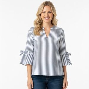Chico’s size 1/medium blue & white striped top